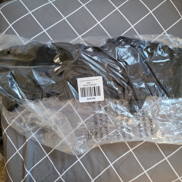 Torrid Satin Bow Underwire Bra - Picture 5 of 5